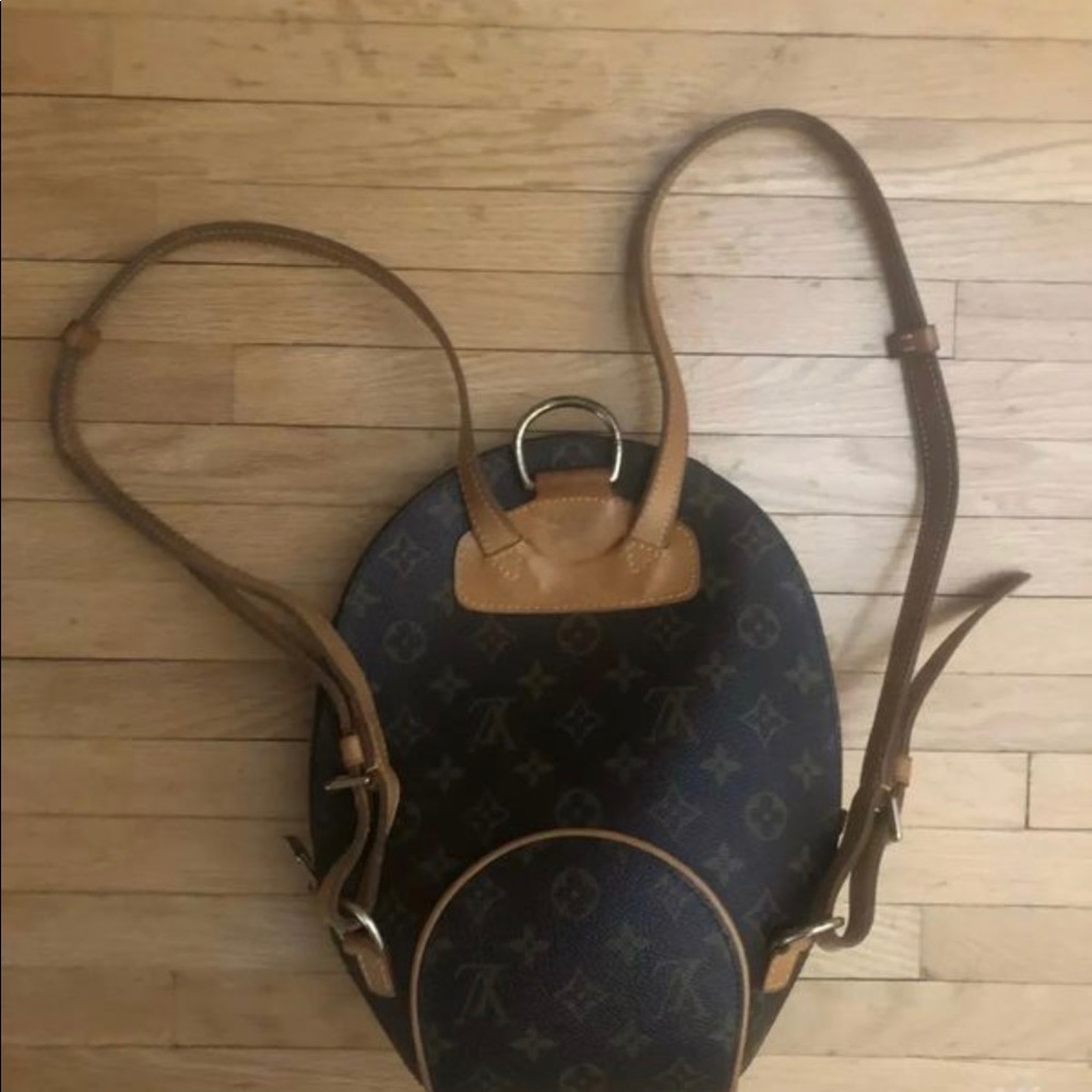 Louis Vuitton backpack - Picture 5 of 5